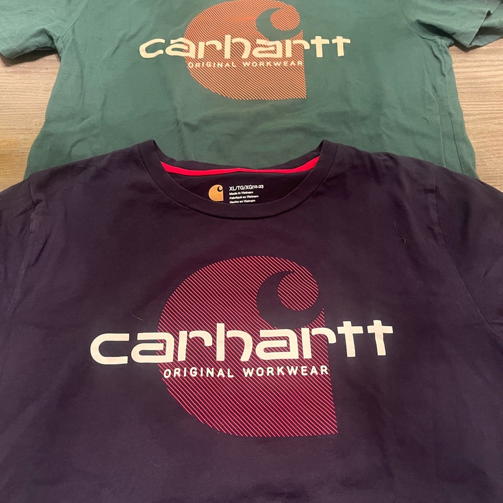 Carhartt T-shirts bundle XL (18-20) navy and green youth or adult 100% cotton